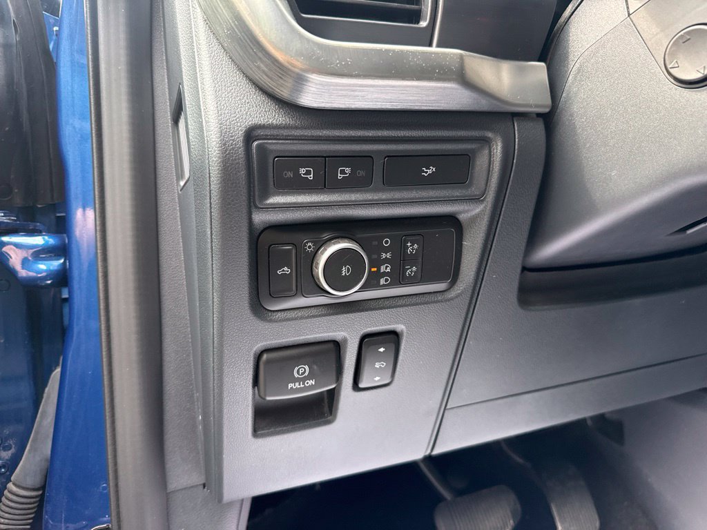 Used 2022 Ford F150 Lariat w/ Equipment Group 502A High AWD/4WD image 14