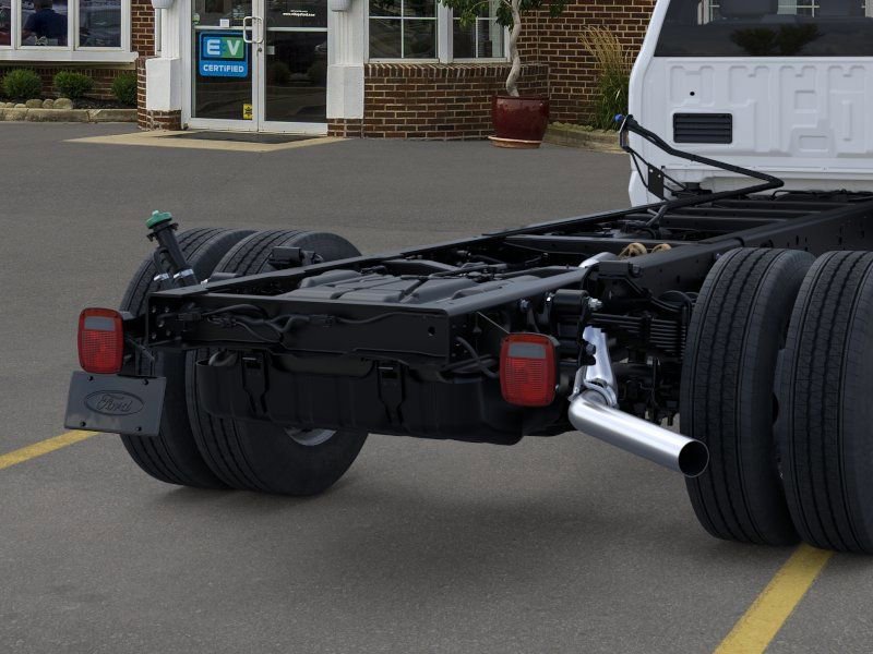 New 2025 Ford F600 4x4 Regular Cab Super Duty image 21