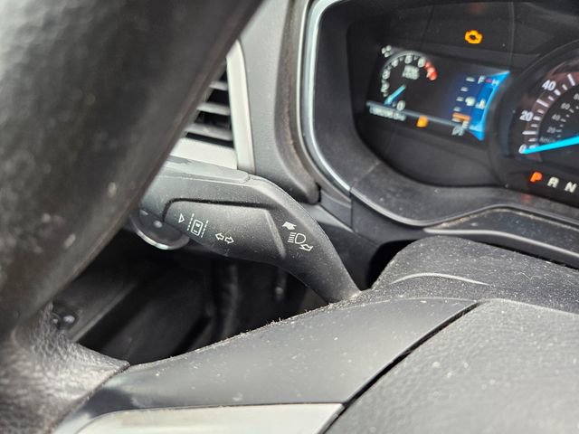 Used 2020 Ford Fusion SE image 15