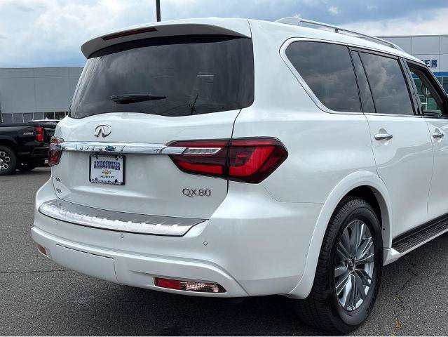 Used 2023 INFINITI QX80 Luxe w/ All-Season Package AWD/4WD image 11
