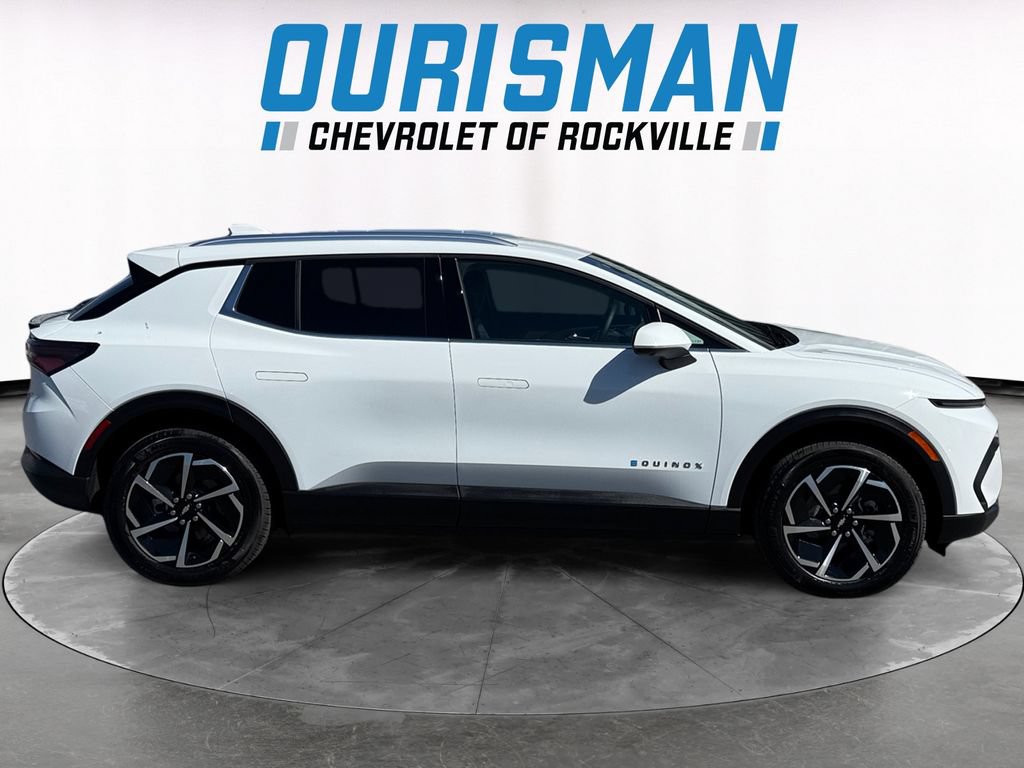New 2026 Chevrolet Equinox EV LT AWD/4WD image 7