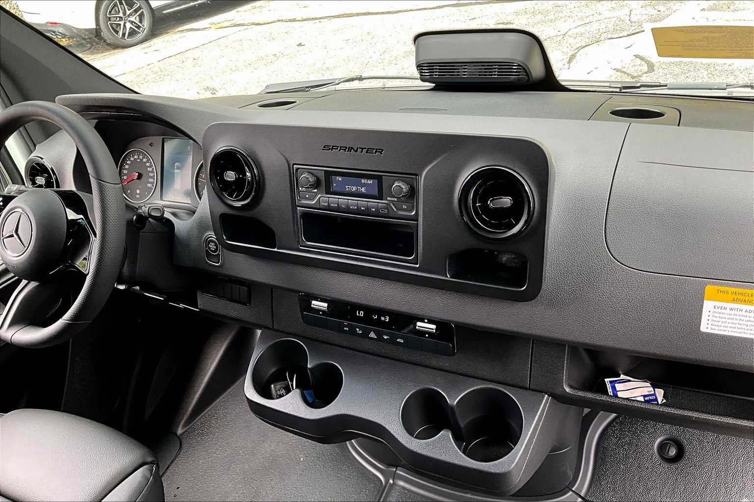 New 2025 Mercedes-Benz Sprinter 2500 image 8