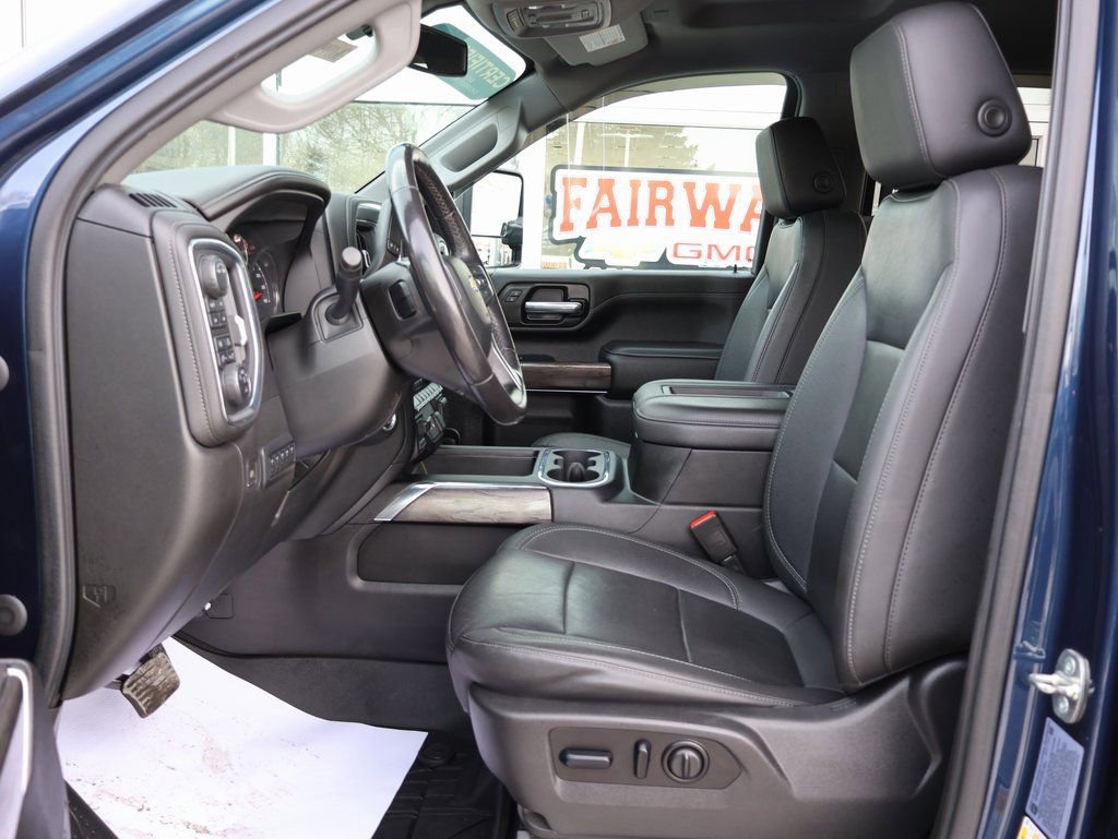 Certified 2021 Chevrolet Silverado 3500 LTZ w/ LTZ Convenience Package image 14