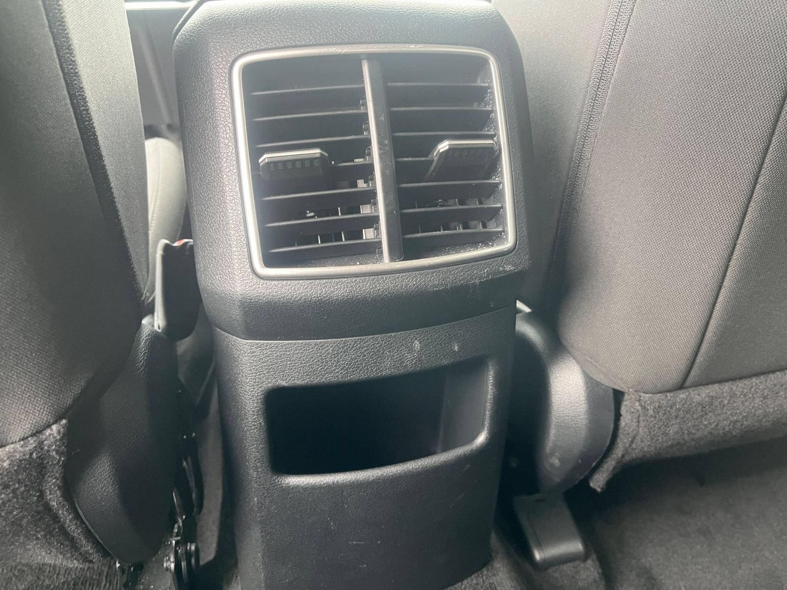 Used 2025 Kia Sportage LX FWD image 23