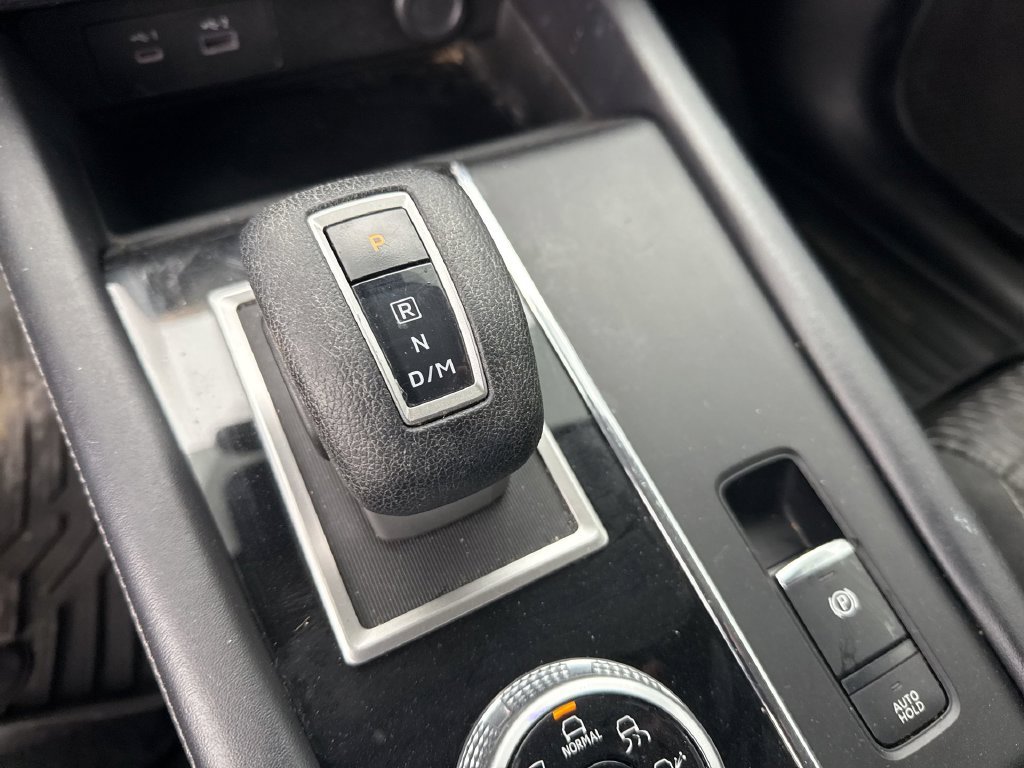 Used 2023 Mitsubishi Outlander ES AWD/4WD image 31