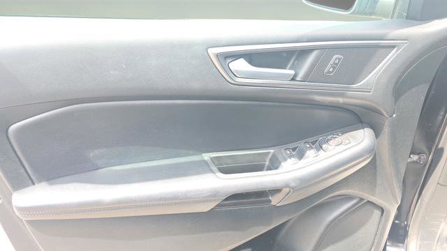 Used 2022 Ford Edge SE w/ Black Appearance Package image 20