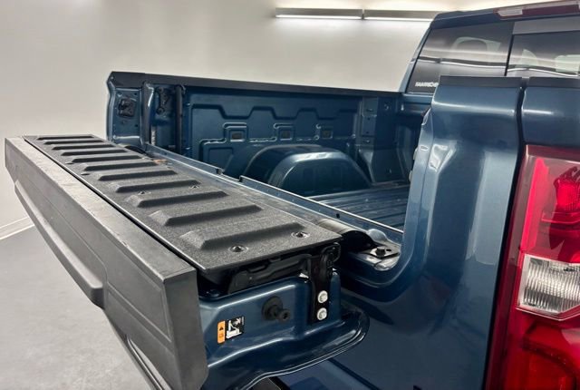 Used 2024 Chevrolet Silverado 1500 LT Trail Boss w/ Convenience Package II AWD/4WD image 36