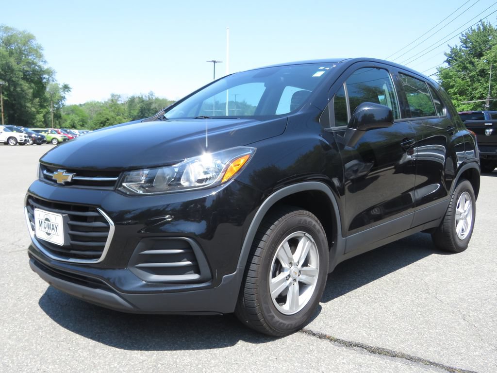Used 2020 Chevrolet Trax LS AWD/4WD image 1
