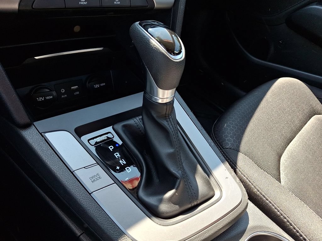 Used 2018 Hyundai Elantra SE FWD image 14