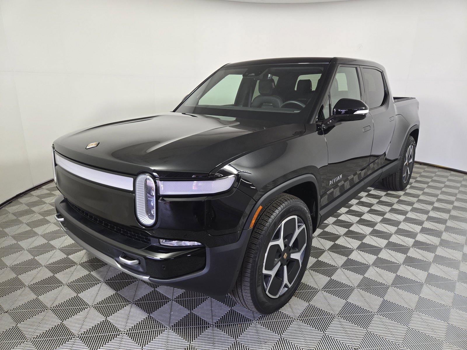 Used 2024 Rivian R1T Adventure