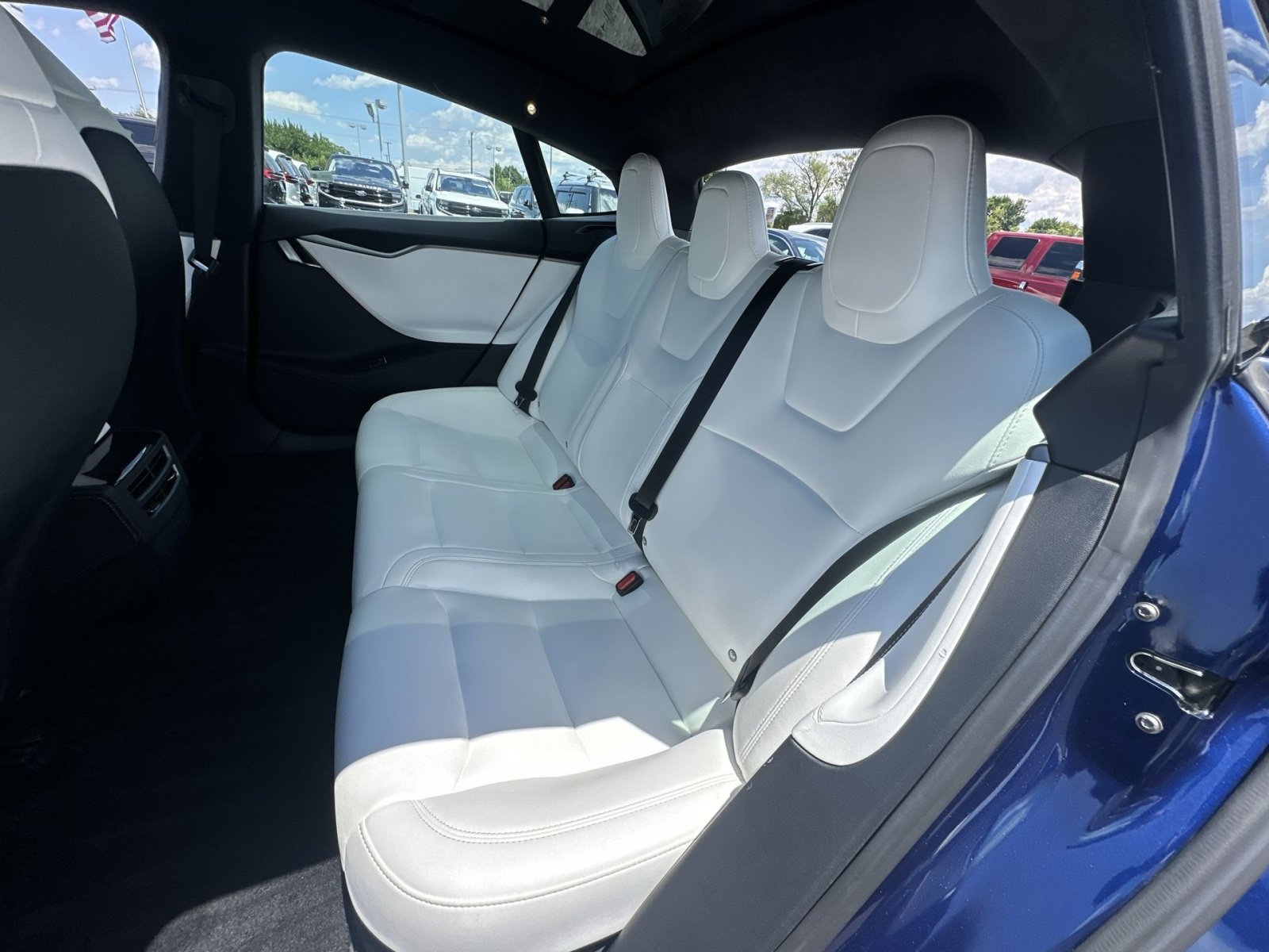 Used 2020 Tesla Model S Long Range AWD/4WD image 33