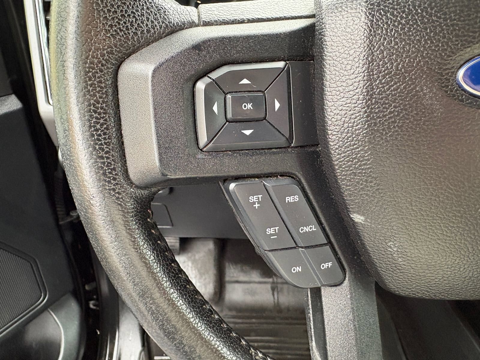 Used 2016 Ford F150 XLT w/ Equipment Group 302A Luxury AWD/4WD image 32