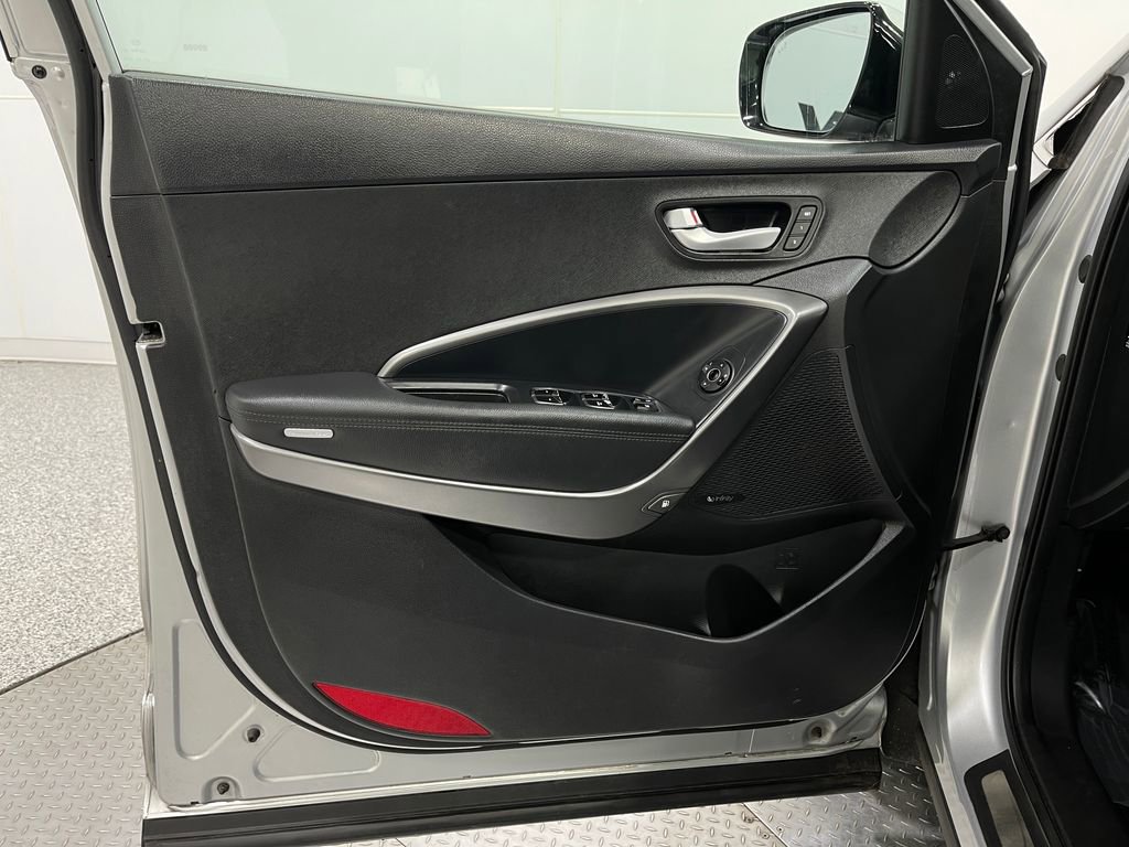 Used 2018 Hyundai Santa Fe Sport w/ 2.0T Ultimate Tech Package 05 image 16