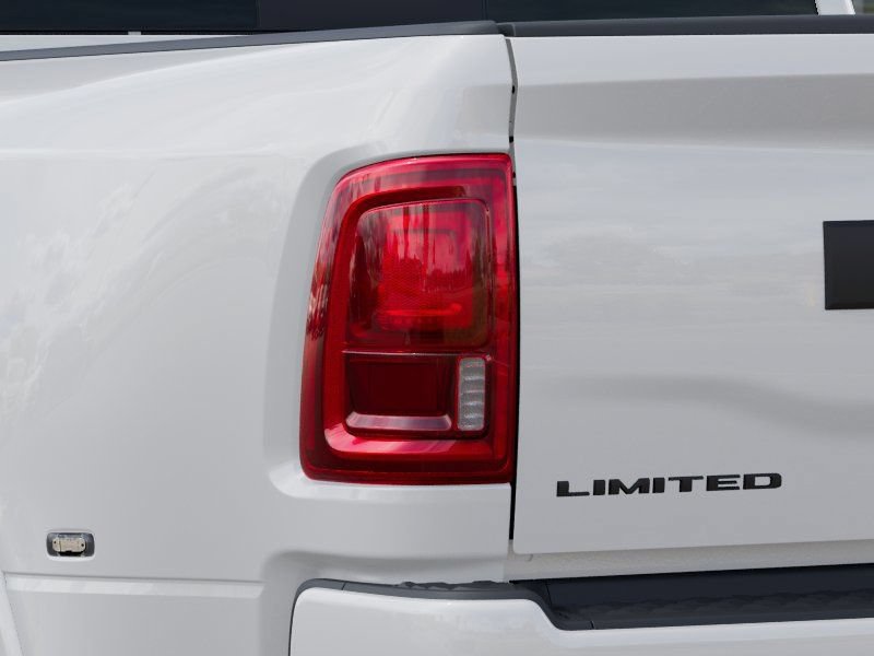 New 2026 RAM 3500 Limited AWD/4WD image 9