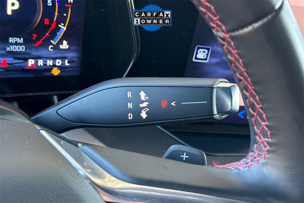 Used 2025 Chevrolet Suburban RST image 32