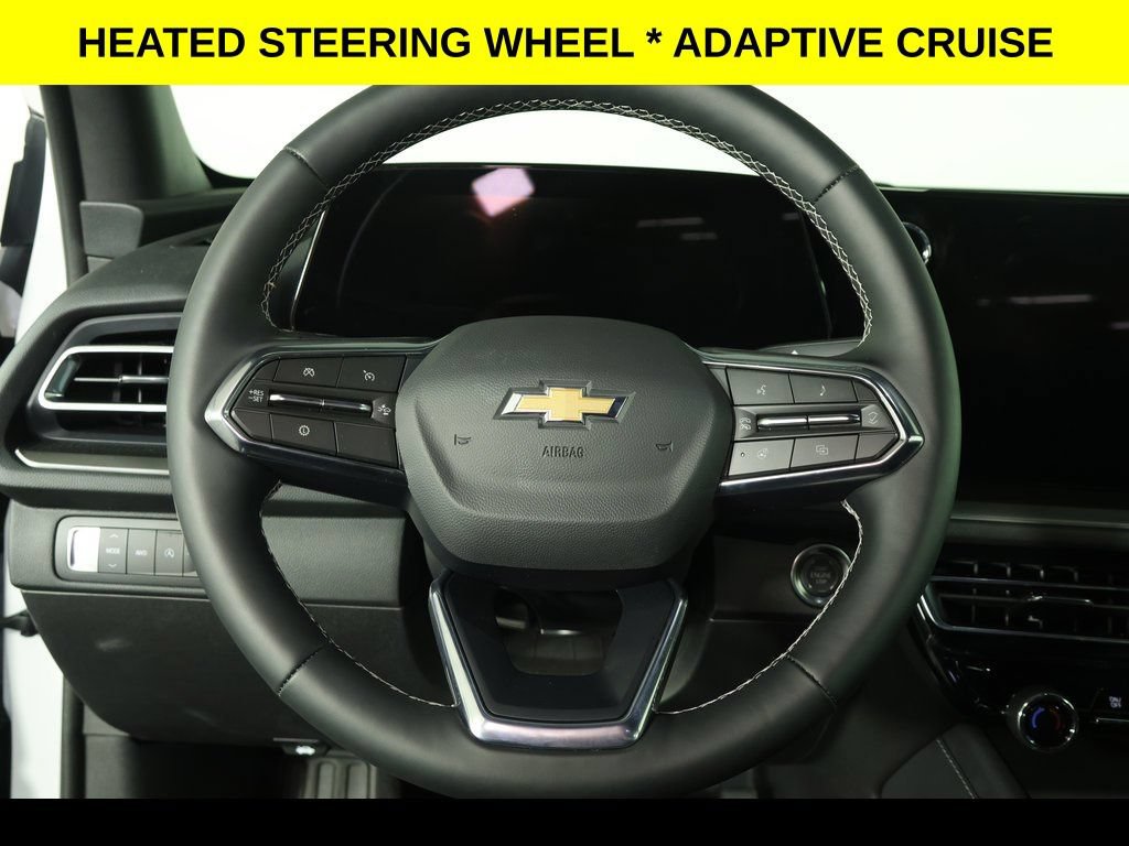 Used 2025 Chevrolet Traverse LT AWD/4WD image 6