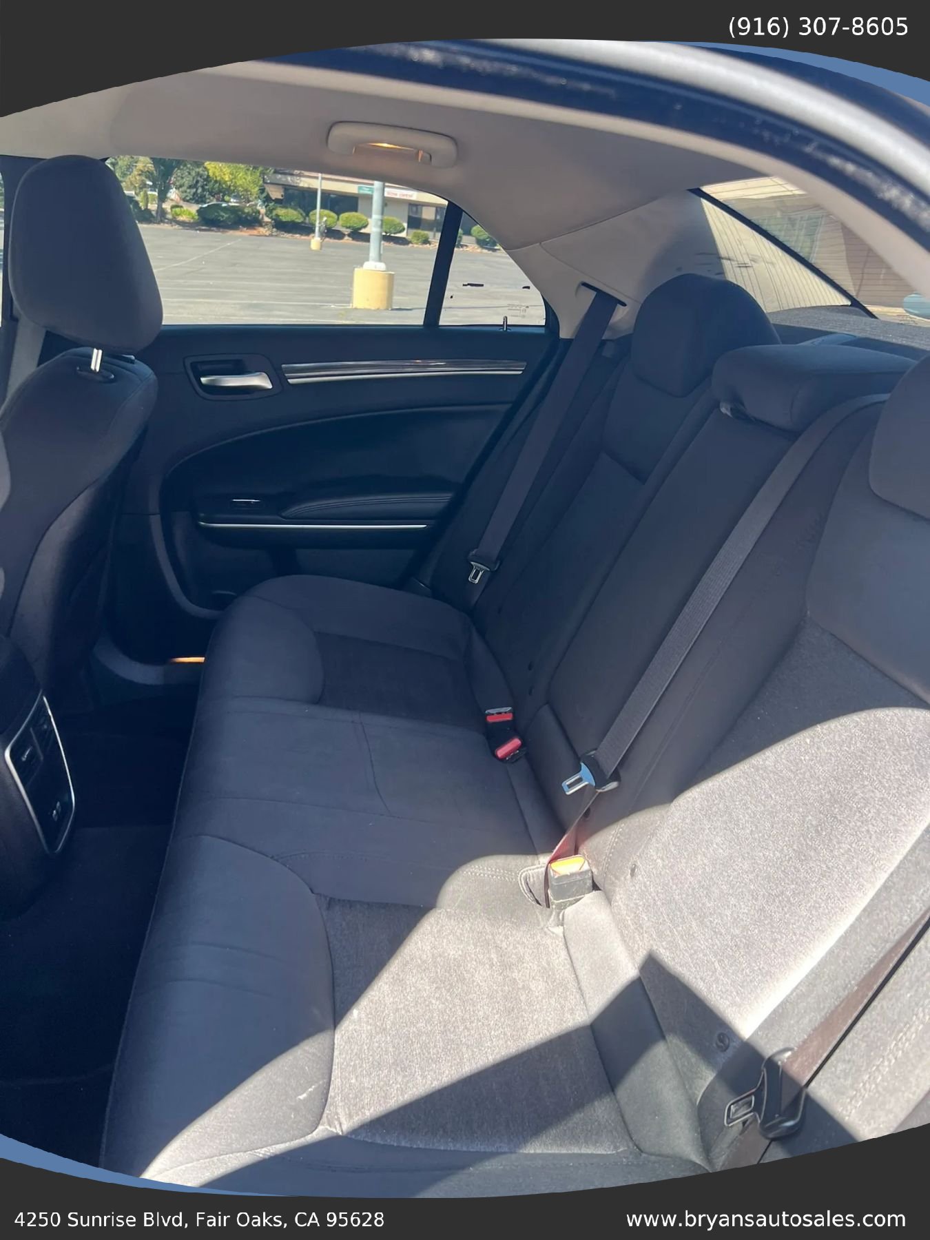 Used 2019 Chrysler 300 Touring AWD/4WD image 18