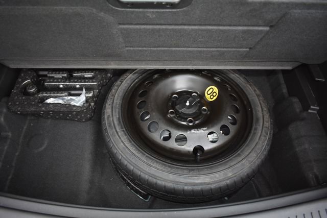 Used 2020 Buick Encore GX Essence w/ Experience Buick Package image 39