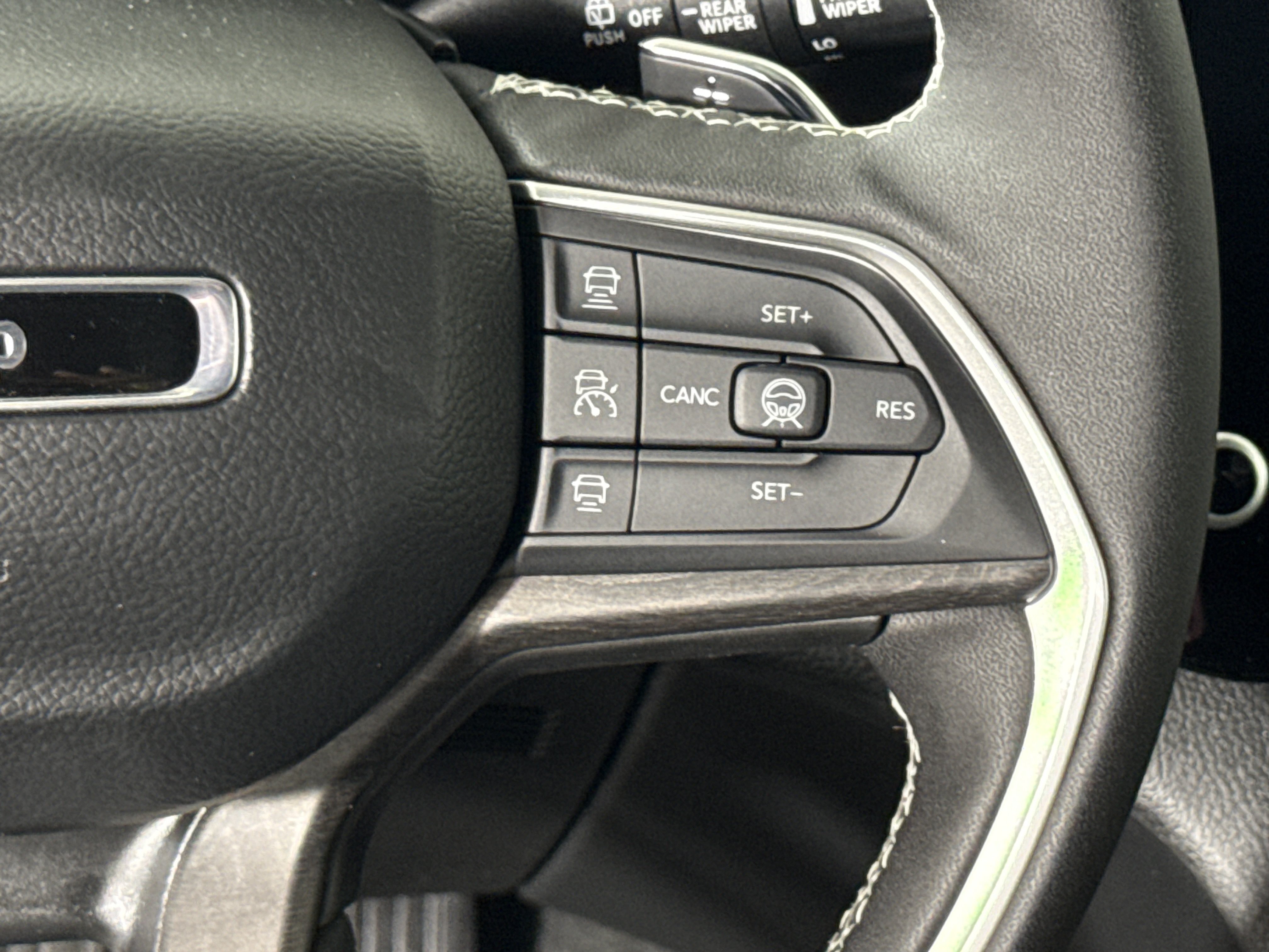 New 2026 Jeep Grand Cherokee 4WD image 18