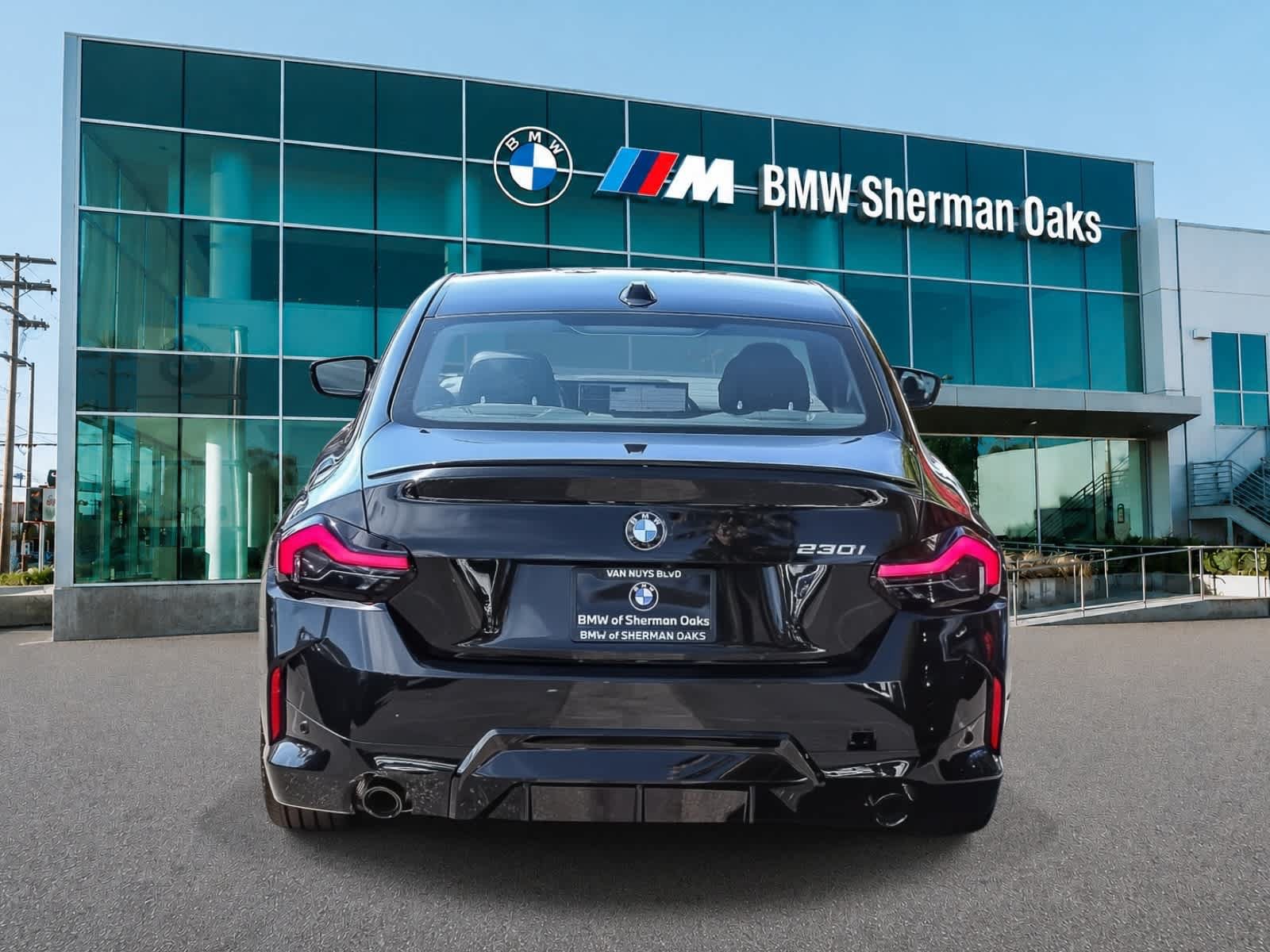 New 2026 BMW 230i Coupe w/ Premium Package RWD image 5