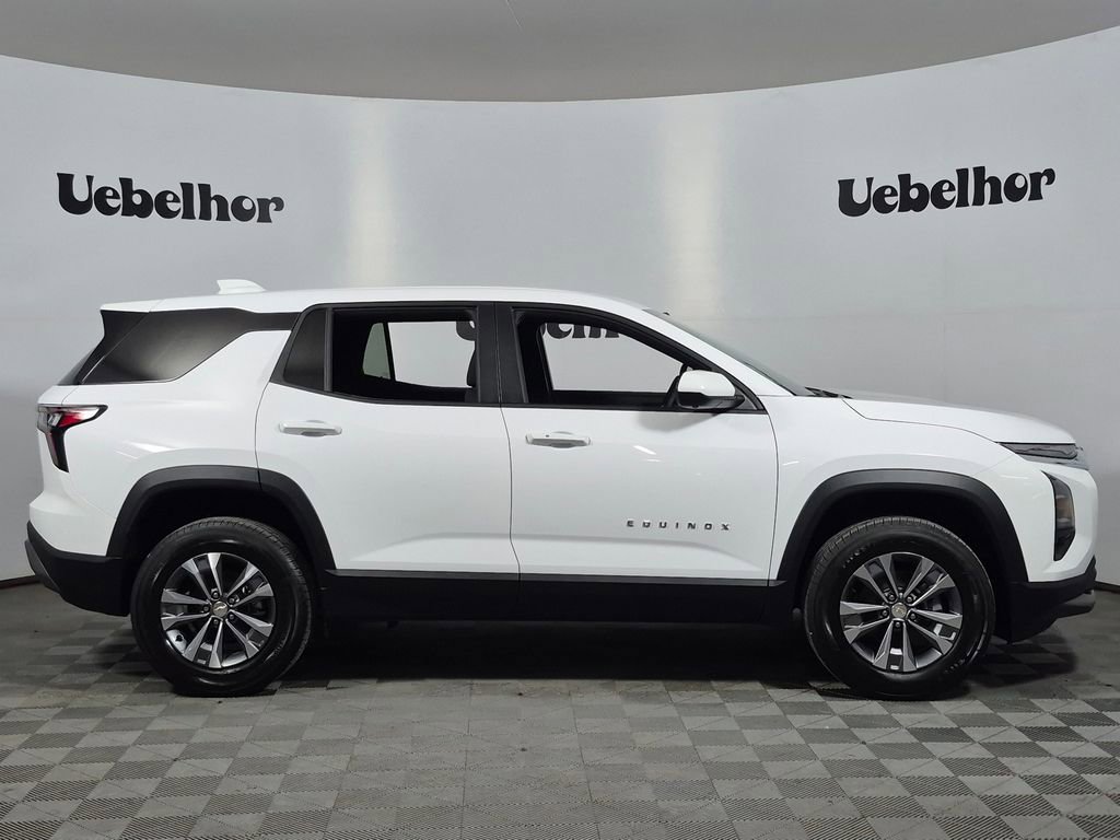 New 2026 Chevrolet Equinox LT FWD image 8