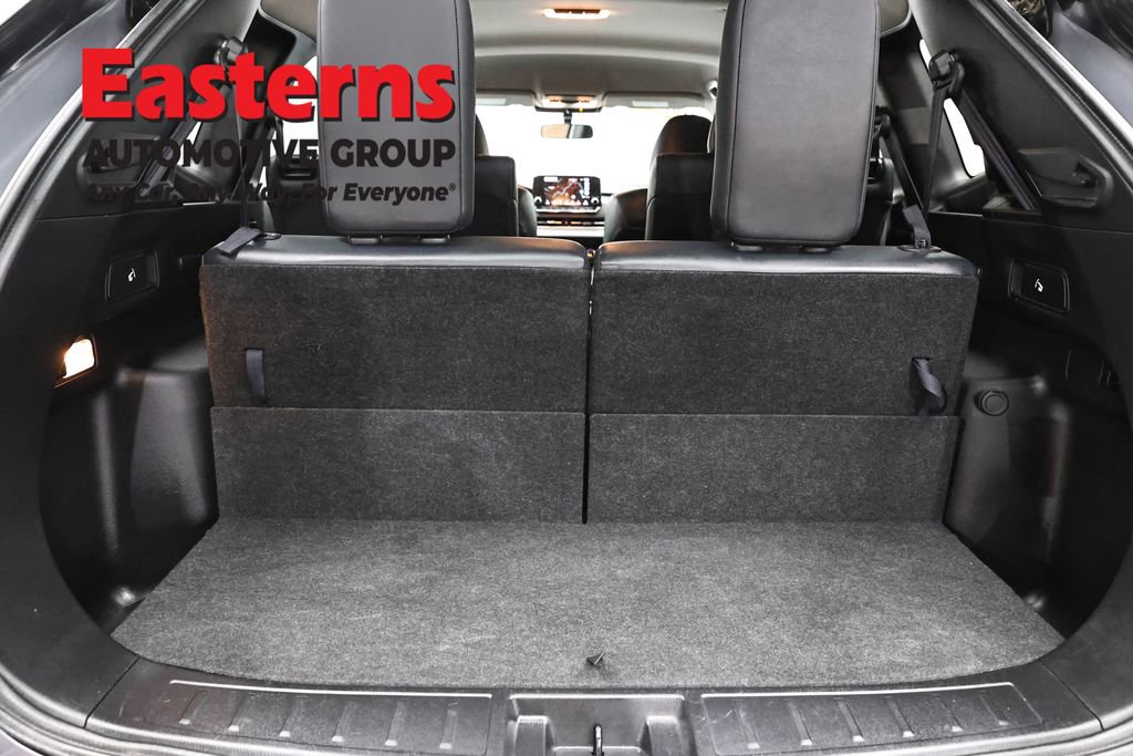 Used 2024 Mitsubishi Outlander SE image 9
