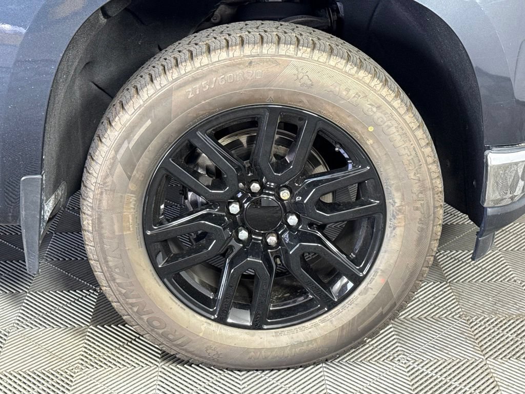 Used 2022 Chevrolet Silverado 1500 LTZ w/ LTZ Premium Package AWD/4WD image 11