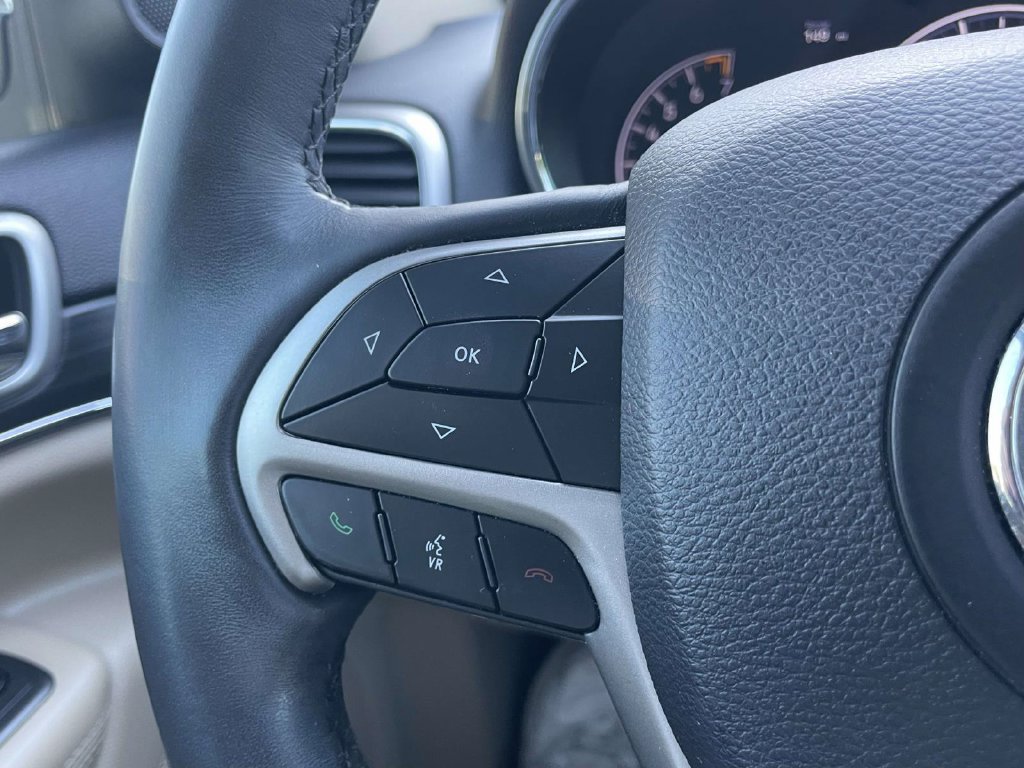Used 2019 Jeep Grand Cherokee Limited AWD/4WD image 25