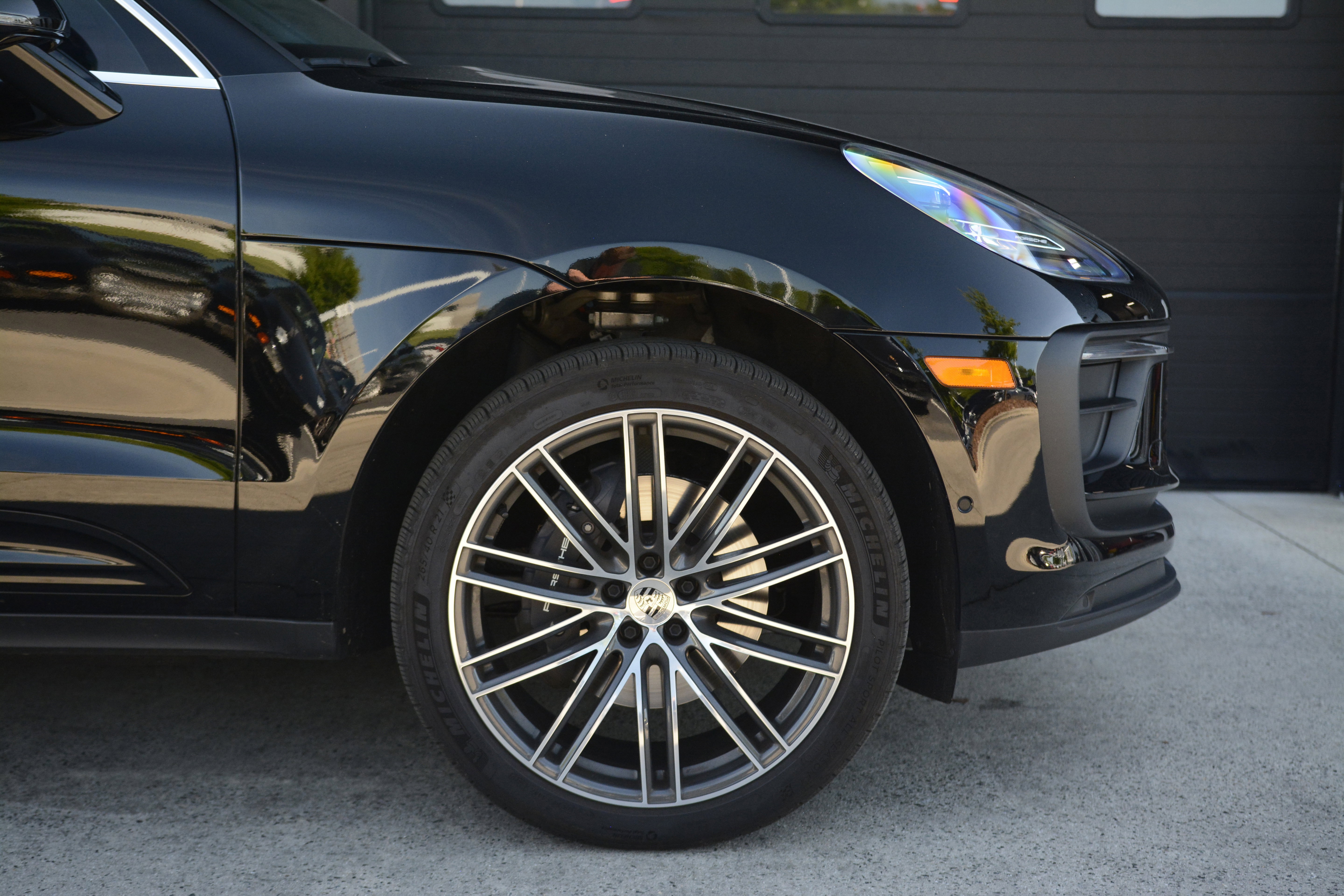 Used 2026 Porsche Macan AWD/4WD image 11