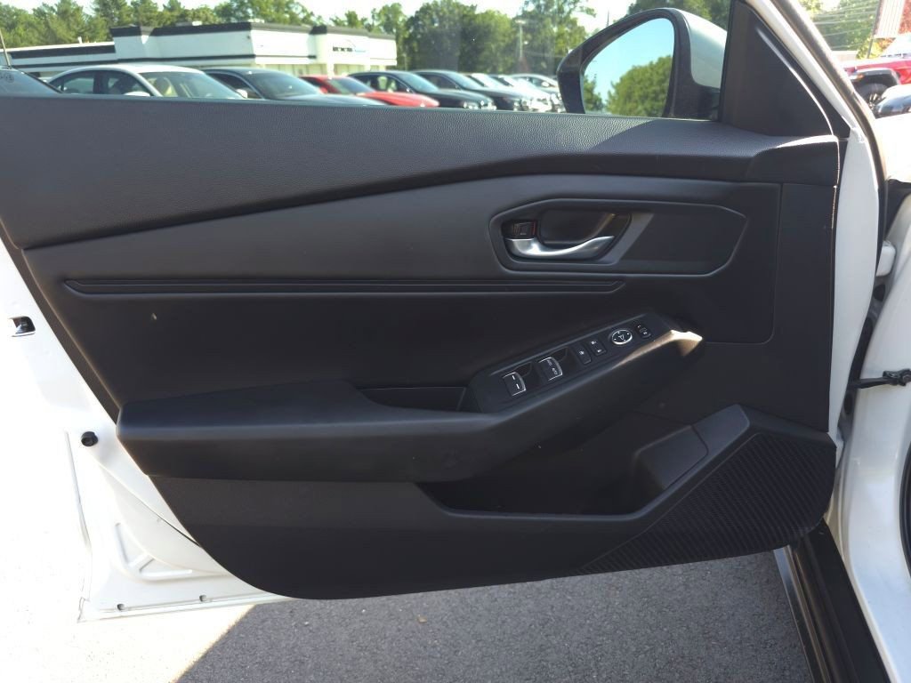 Used 2024 Honda Accord EX image 8
