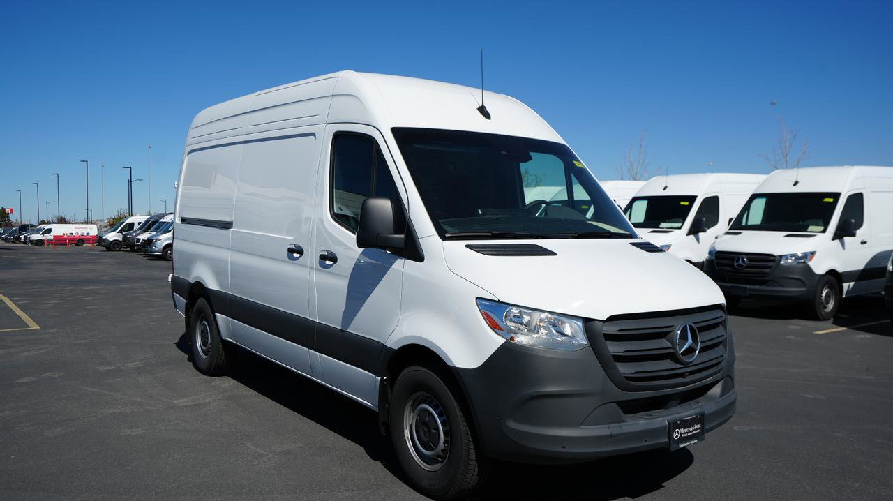 Used 2024 Mercedes-Benz Sprinter 144 Cargo image 3