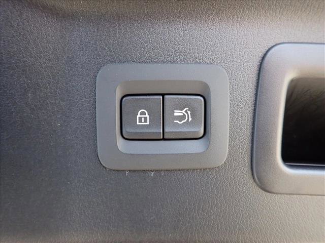 Used 2024 MAZDA CX-90 Plug-In Hybrid w/ Preferred image 9