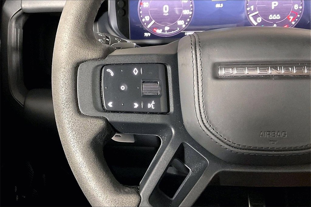 Used 2023 Land Rover Defender 110 V8 image 18