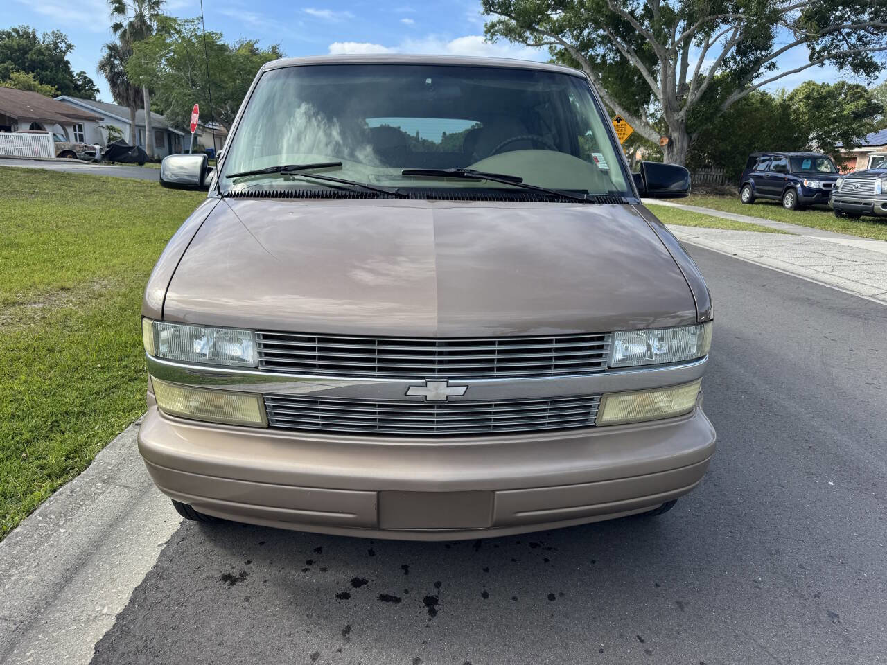 Used 2002 Chevrolet Astro RWD image 7