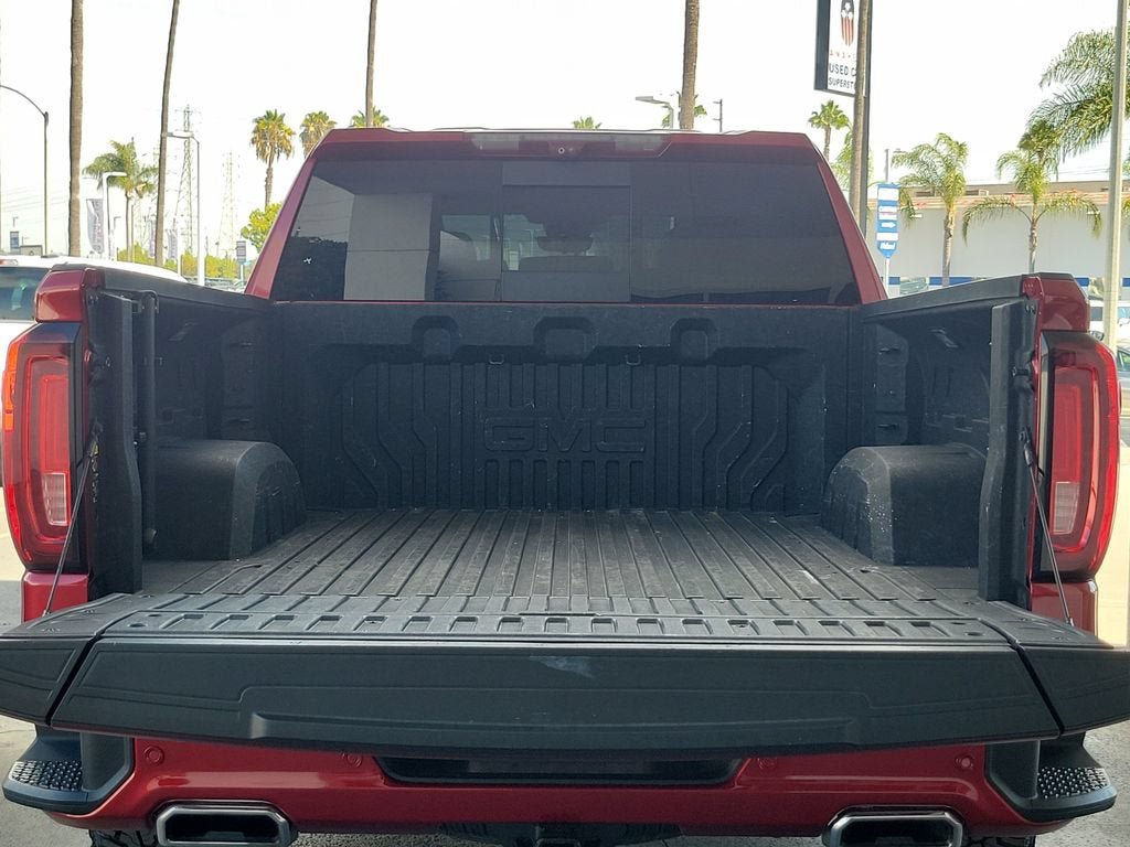 Used 2023 GMC Sierra 1500 AT4 w/ AT4 Premium Package AWD/4WD image 9