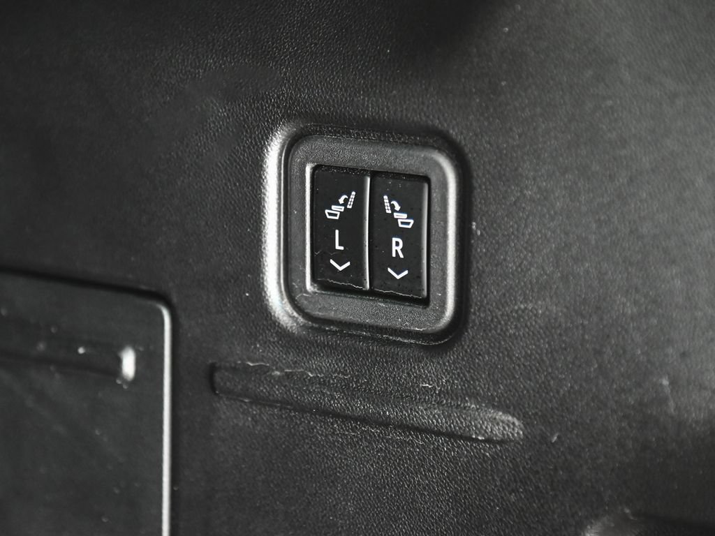 Used 2024 GMC Hummer EV 2X AWD/4WD image 39