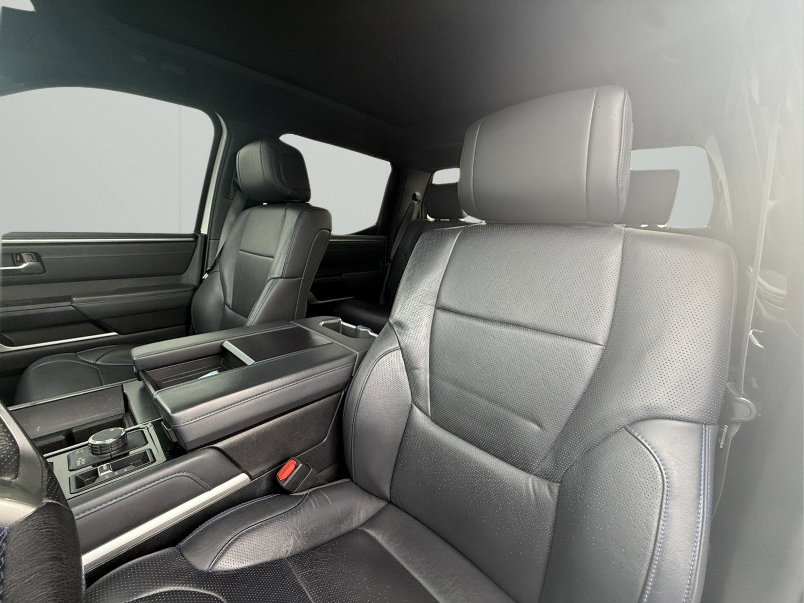 Used 2023 Toyota Tundra Platinum w/ Advanced Package image 12