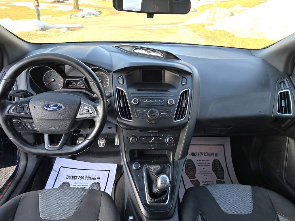 Used 2017 Ford Focus ST image 17