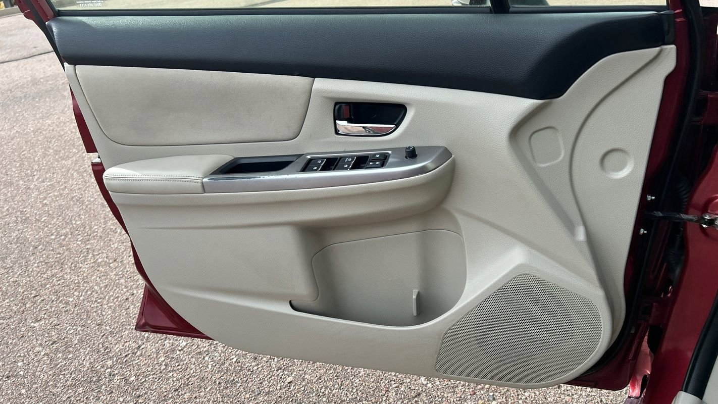 Used 2015 Subaru Crosstrek 2.0i Premium image 22