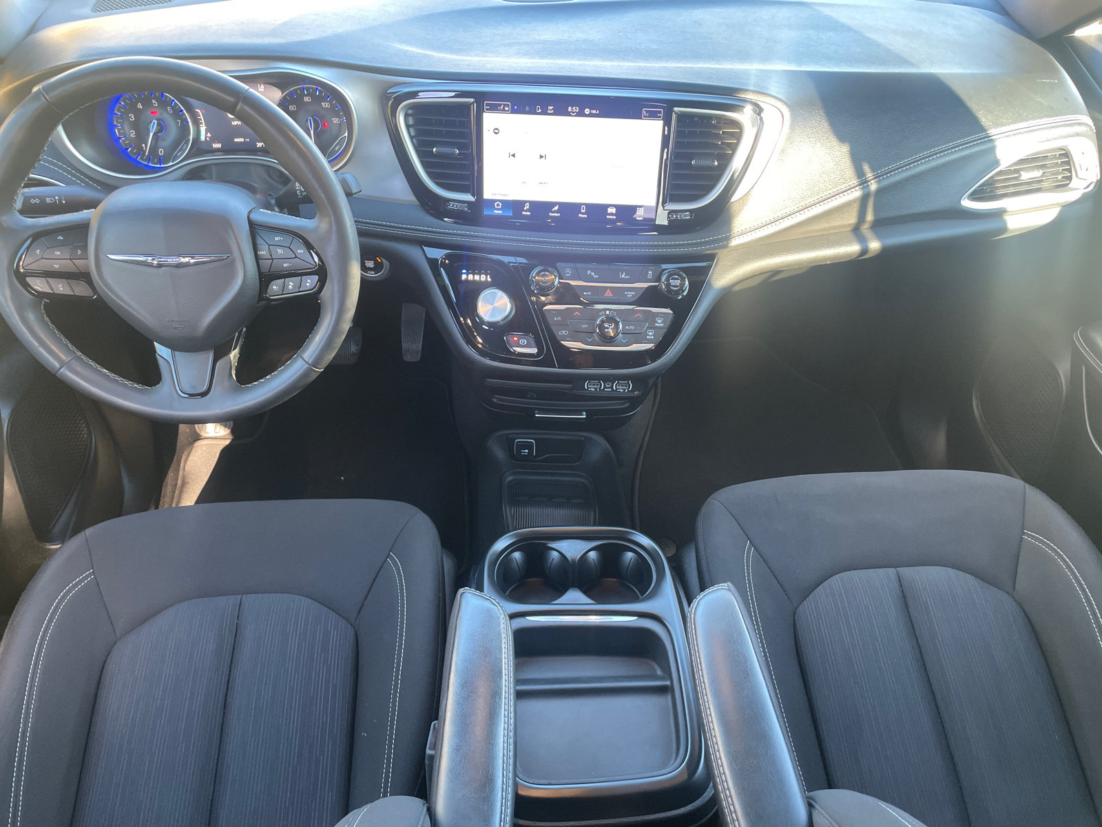 Used 2024 Chrysler Pacifica Touring FWD image 19