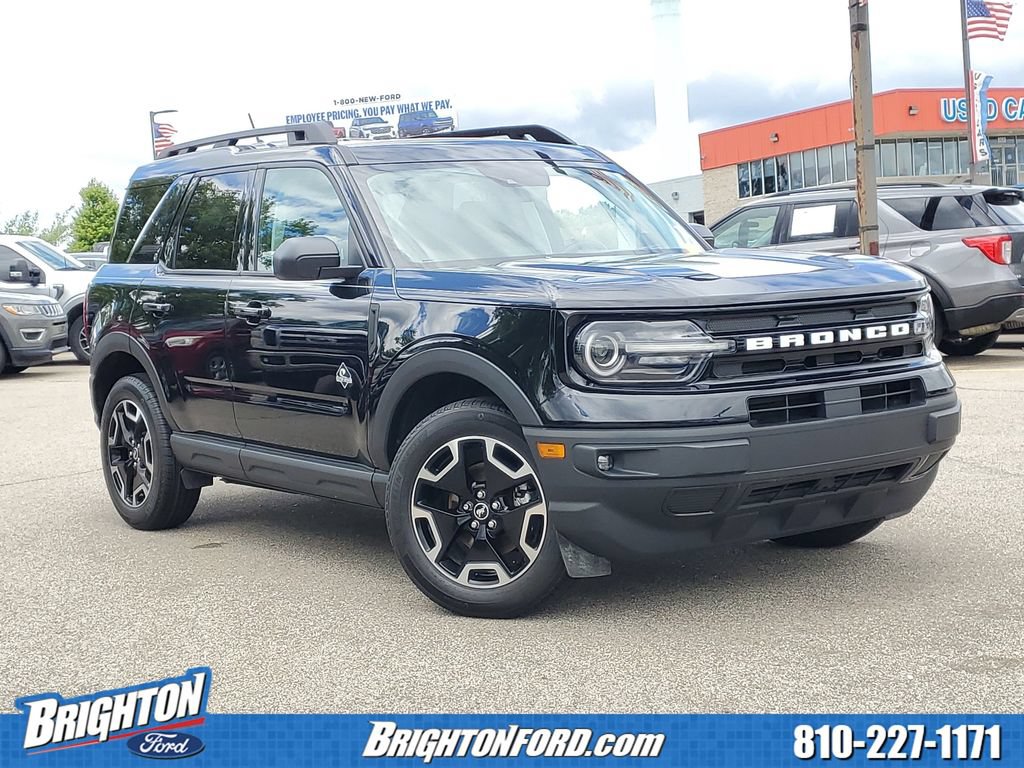 Certified 2023 Ford Bronco Sport Outer Banks w/ Tech Package AWD/4WD image 1