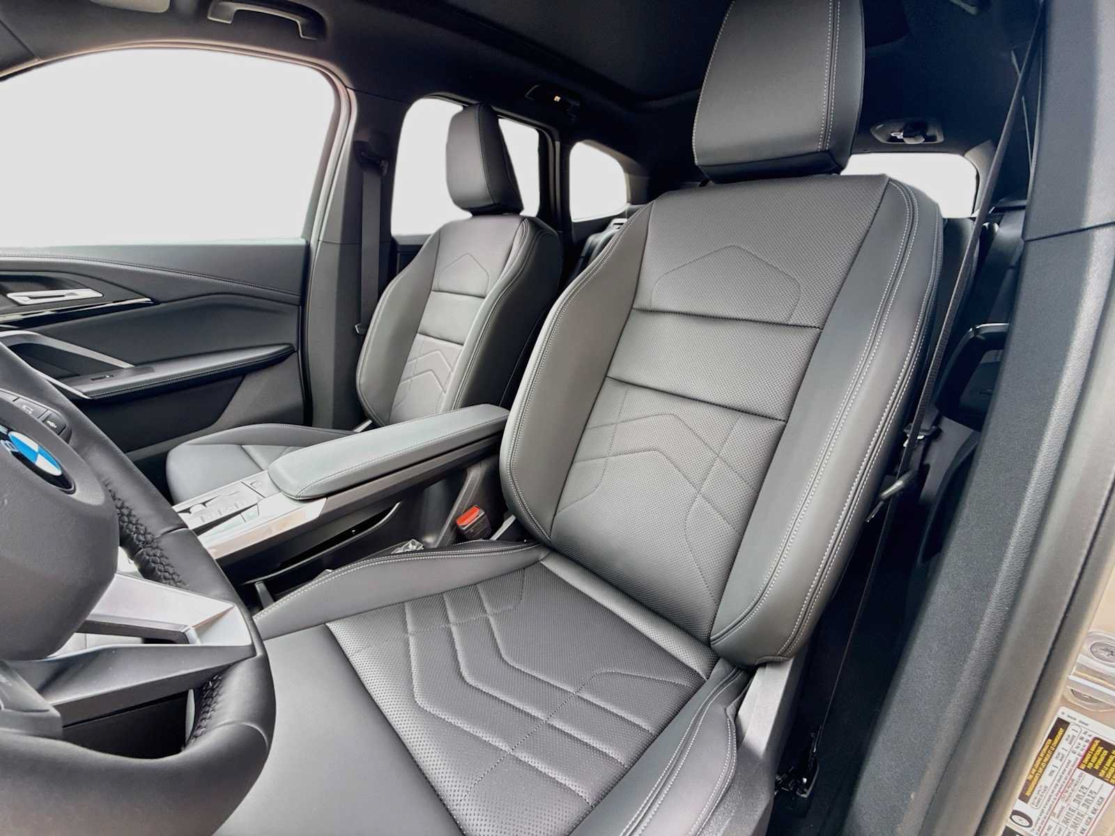 New 2027 BMW X1 xDrive28i AWD/4WD image 14