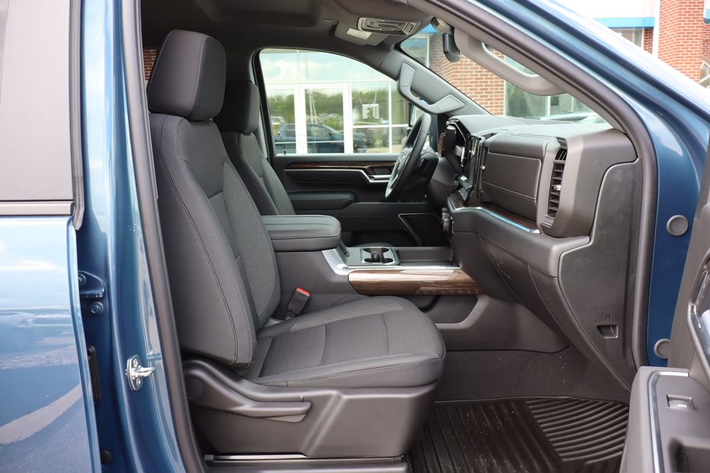 New 2026 Chevrolet Silverado 2500 LT w/ Safety Package AWD/4WD image 48