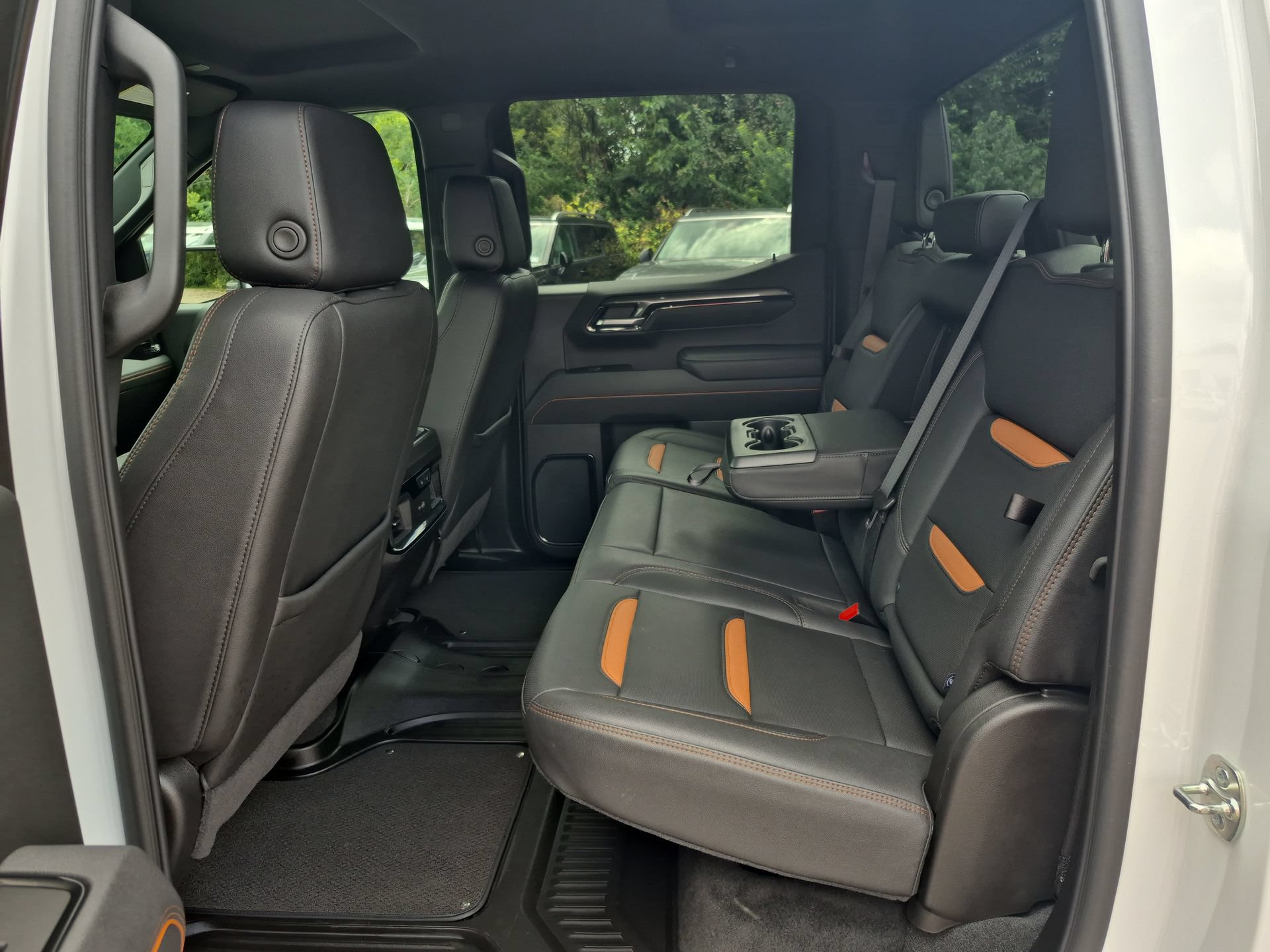 Certified 2025 GMC Sierra 1500 AT4 AWD/4WD image 26