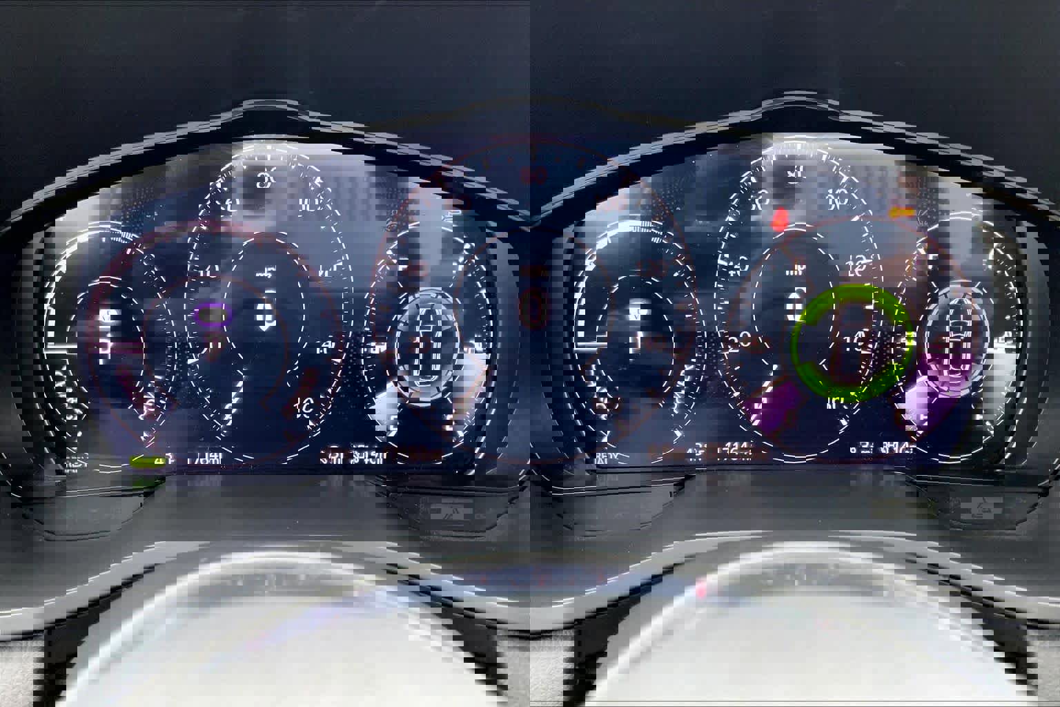 Used 2024 MAZDA CX-90 Plug-In Hybrid w/ Premium Plus image 26