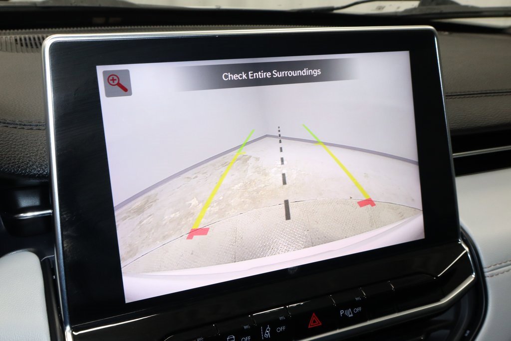 Used 2024 Jeep Compass Limited w/ Elite Group image 4