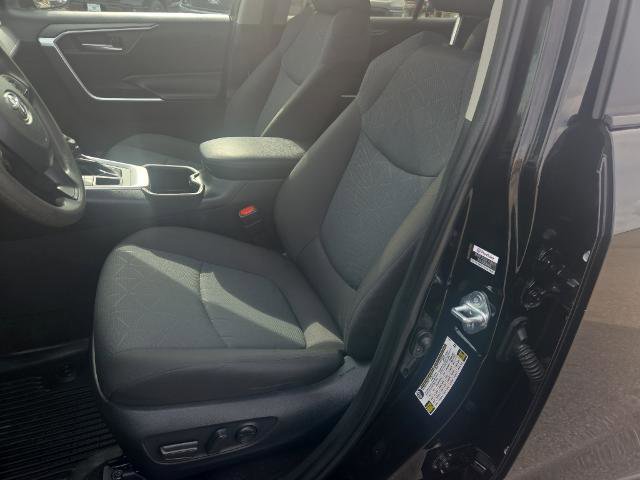 Used 2024 Toyota RAV4 XLE w/ Convenience Package AWD/4WD image 17