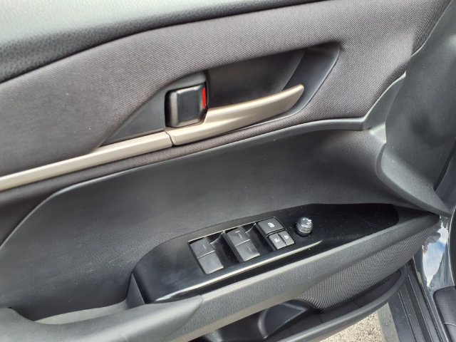 Used 2025 Toyota Camry LE FWD image 19