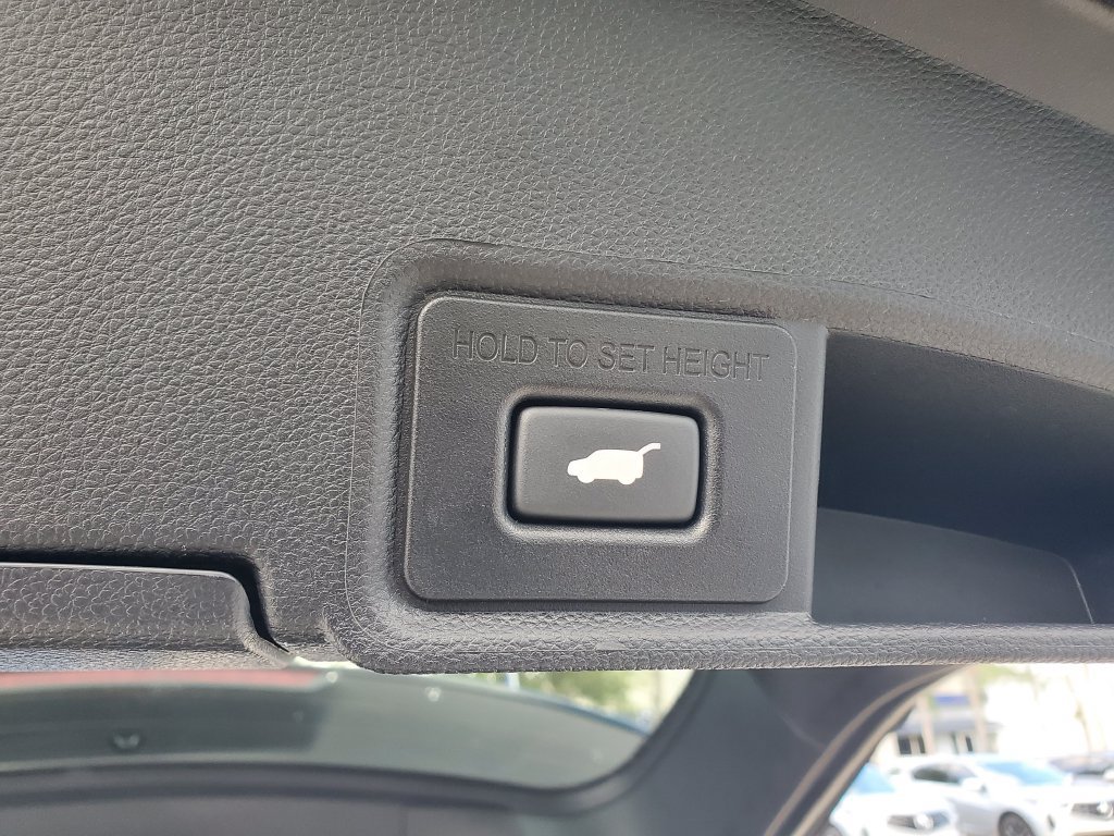 Used 2025 Acura RDX w/ Technology Package AWD/4WD image 9