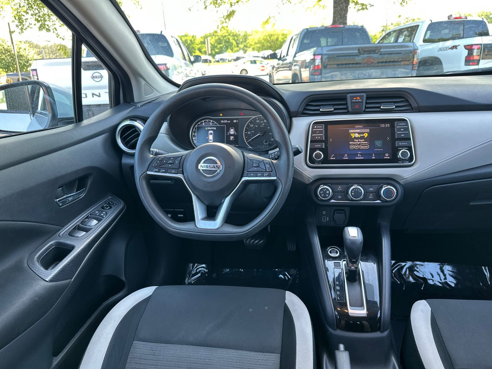 Used 2021 Nissan Versa SV image 22